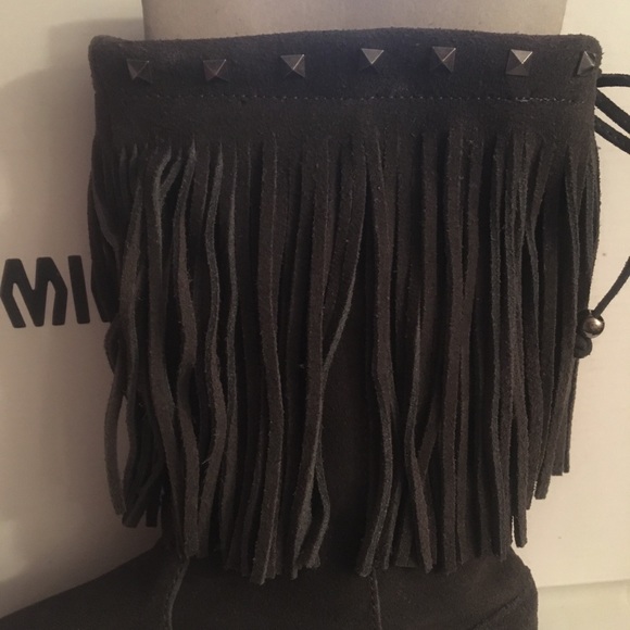 NEW Minnetonka 6 Leather Studded Fringe Calf Boot - Picture 3 of 7